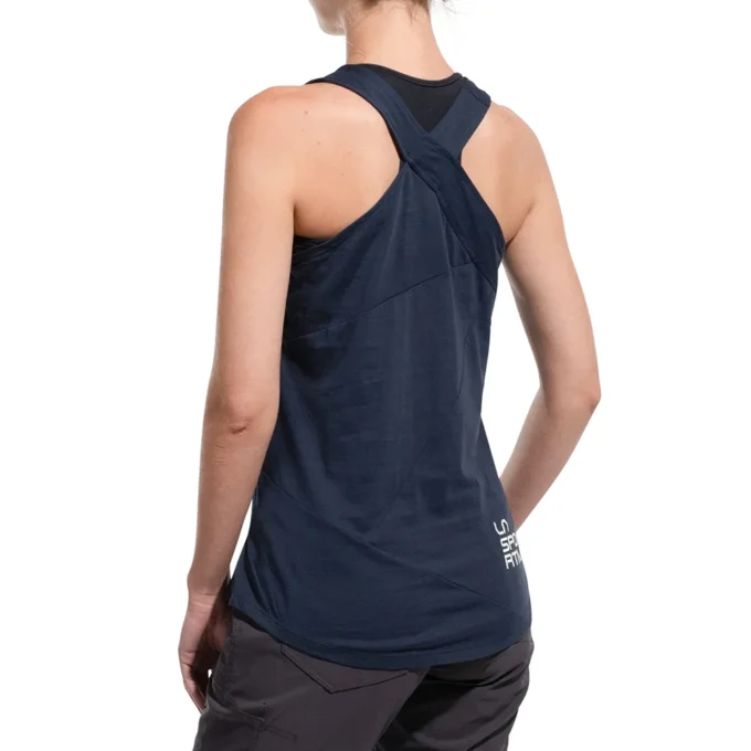 Twist Tank W